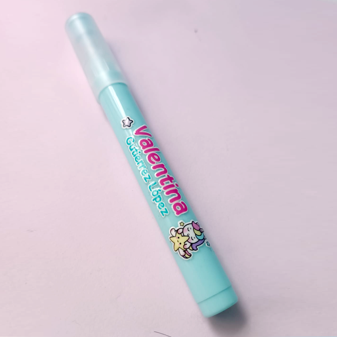 1 plancha Nombres sin fondo 38 u. - Etiquetas Escolares Personalizadas DTF UV Resistentes al Agua - para Útiles, Botellas y Tapers (copia) - Imagen 4